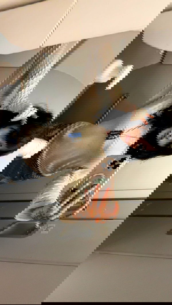 zommmbri zommmbri archive image