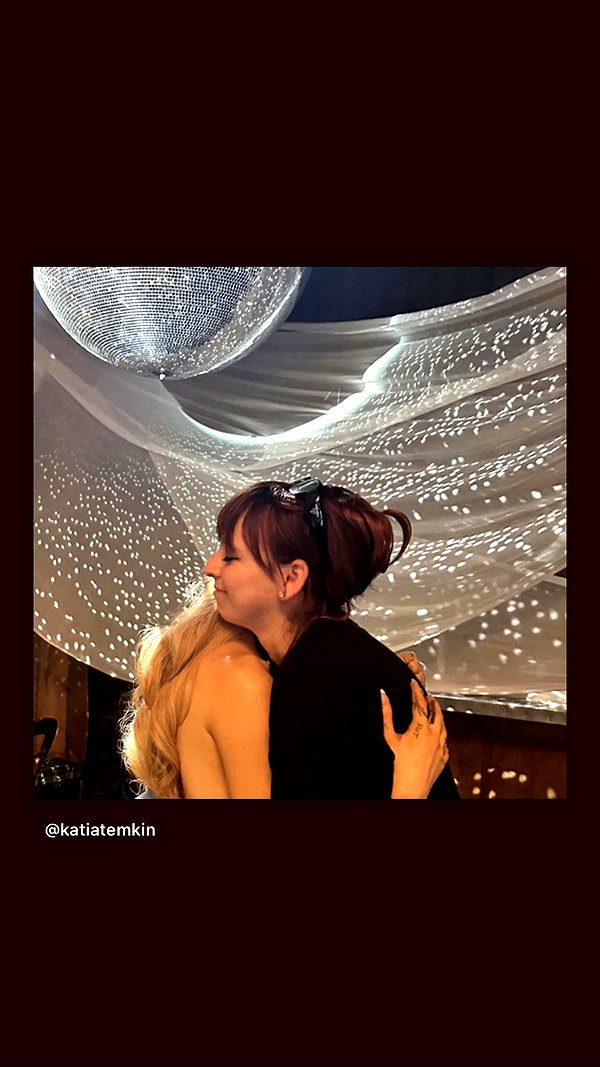 arianagrande instagram image archive image