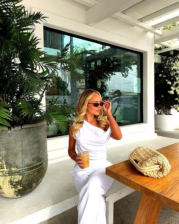 allieauton instagram image archive image