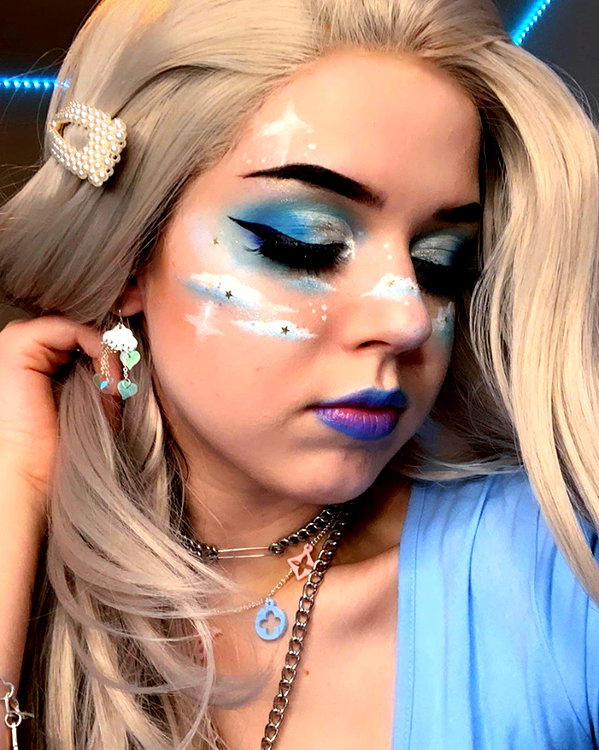 yeahimcaroline instagram image archive image