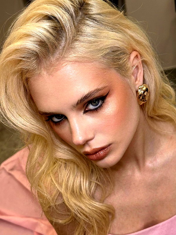 alisen.mari instagram image archive image