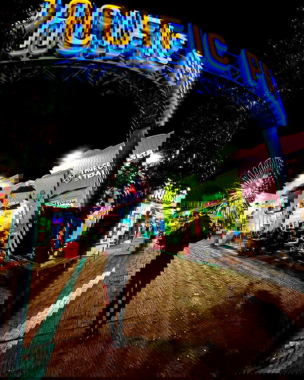 giuliahere giuliahere archive image