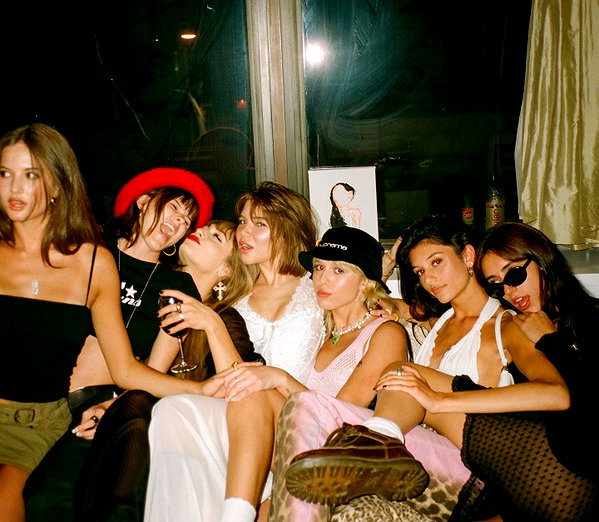 reneeebeller instagram image archive image