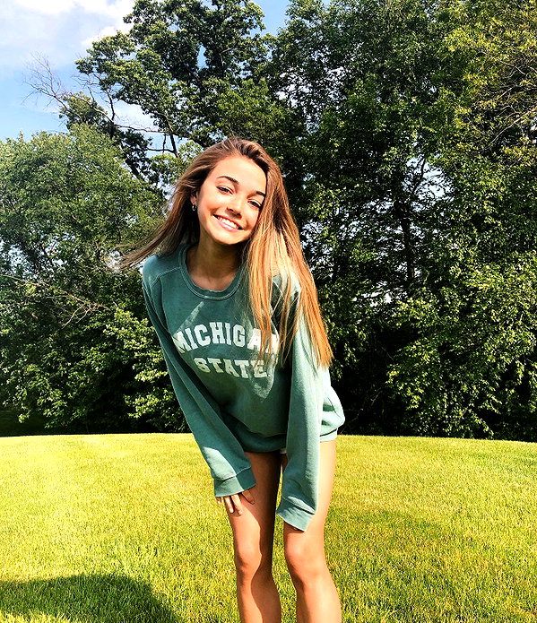 livvydunne instagram image archive image