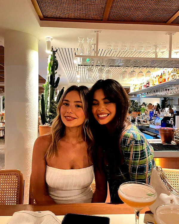 oliviaphillipps instagram image archive image