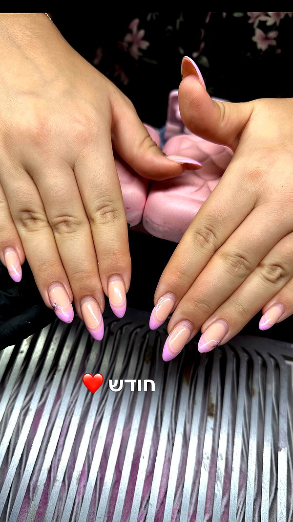 nails.by.natashi instagram image archive image