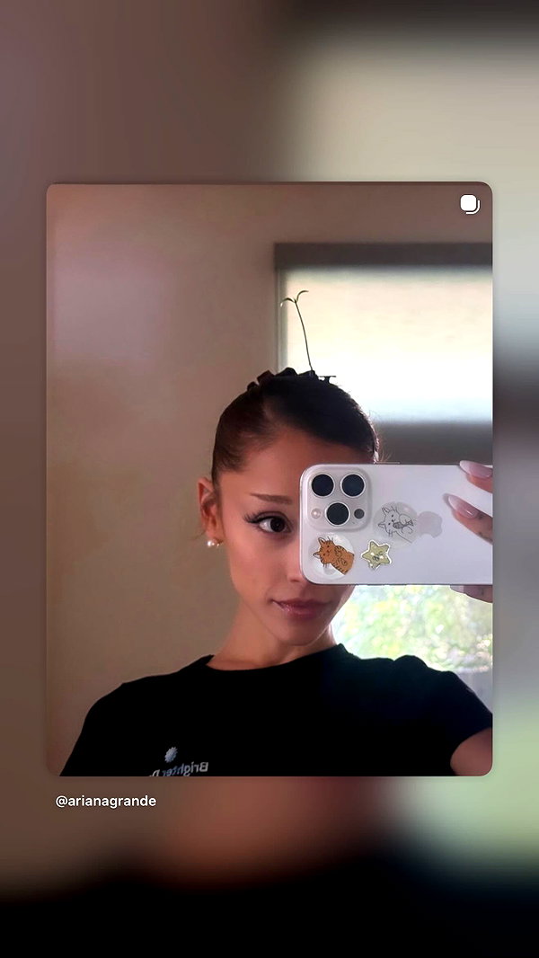 arianagrande instagram image archive image
