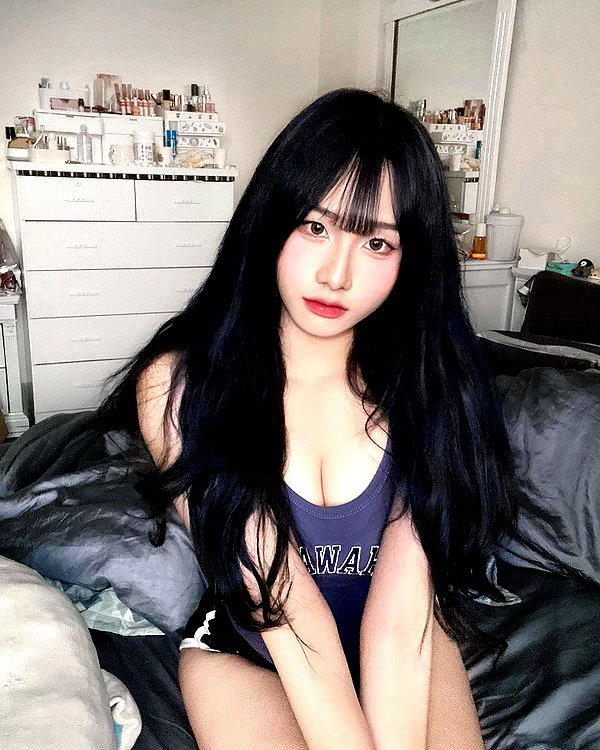 lai_931201 instagram image archive image