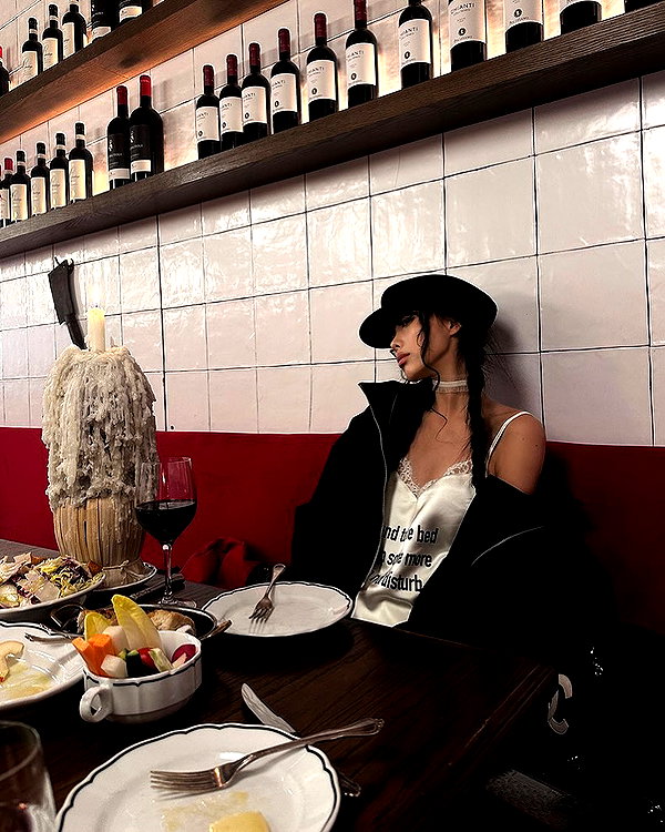 fair_mua instagram image archive image