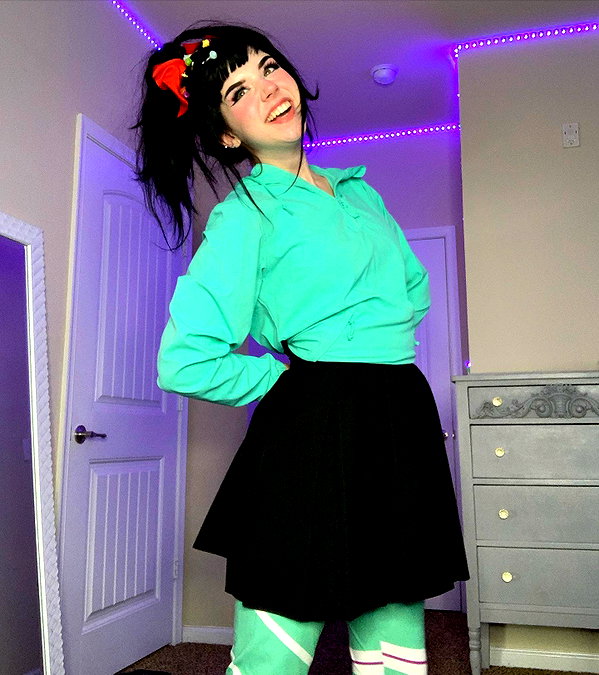 yeahimcaroline instagram image archive image