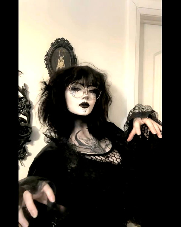 darkblueyoshii instagram image archive image