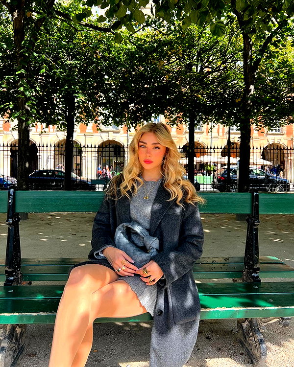 maya.keyy instagram image archive image