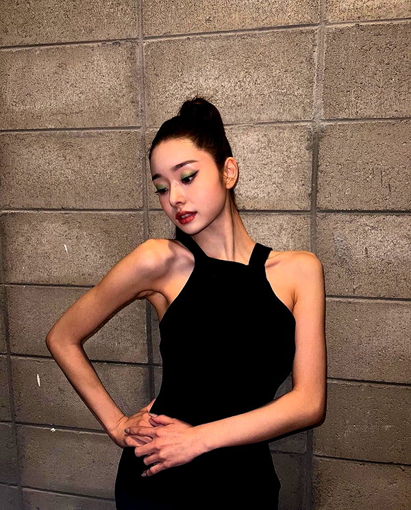 dear.zia instagram image archive image