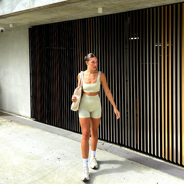 dekota_thompson instagram image archive image