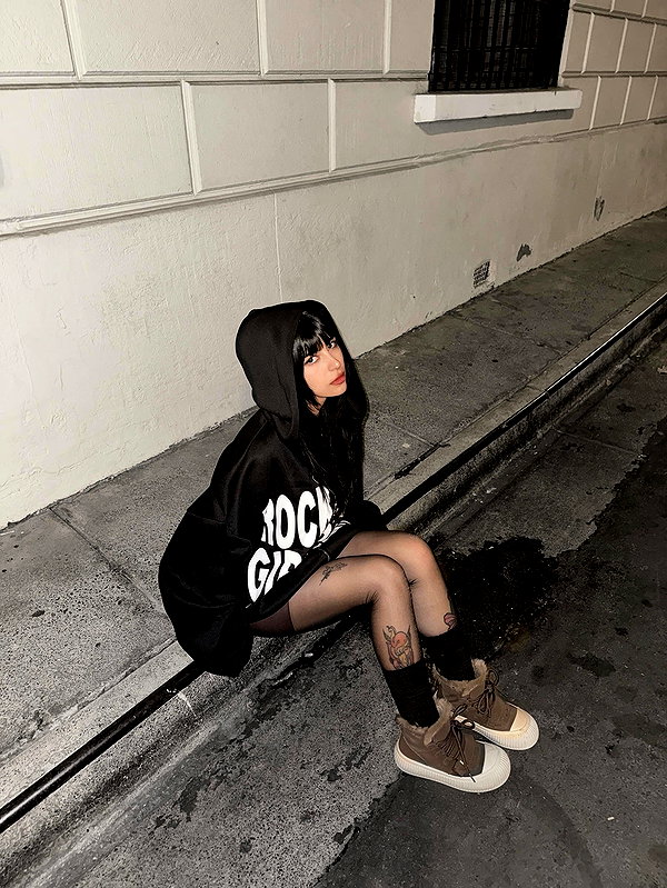 connie.01j instagram image archive image