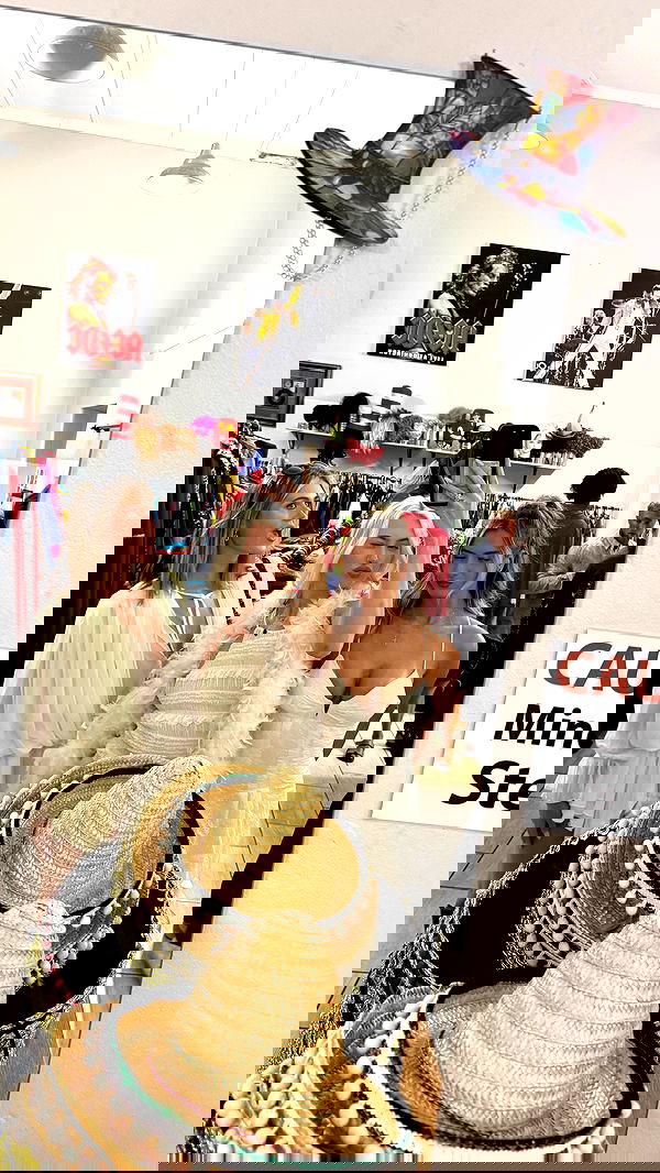 alexandramarianna alexandramarianna archive image