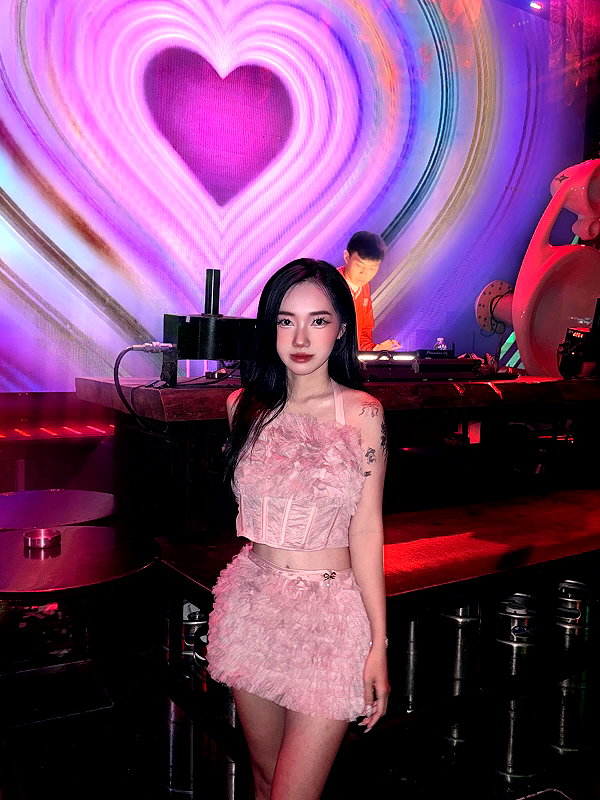 lyhythuedoxinh instagram image archive image