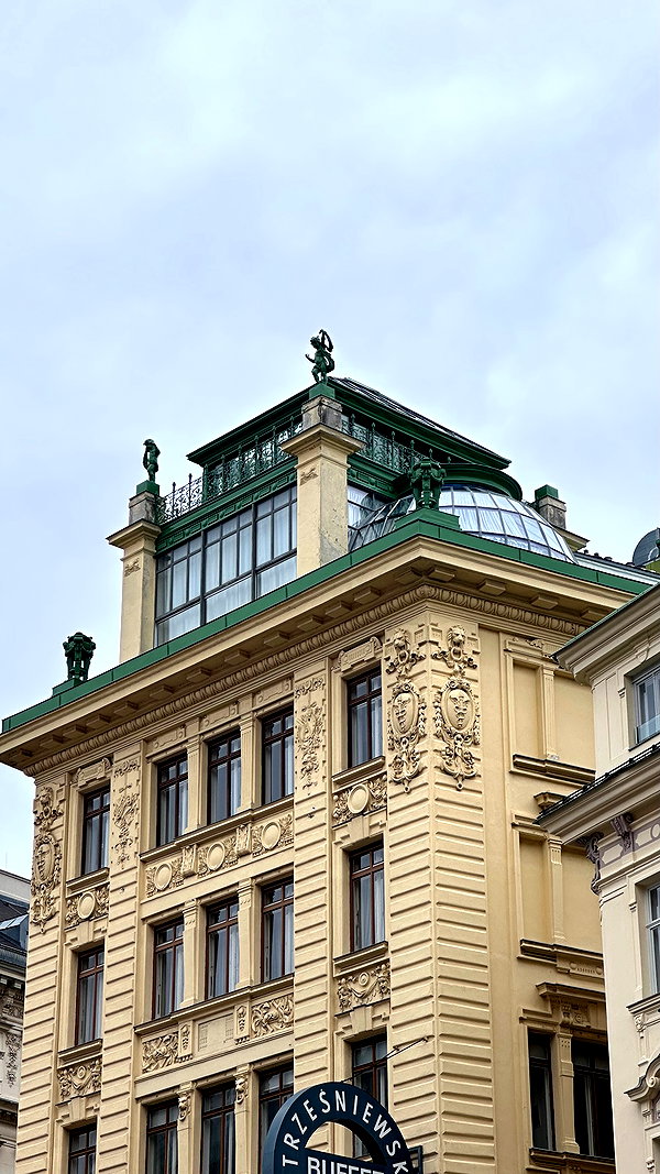manjolamuriqi instagram image archive image