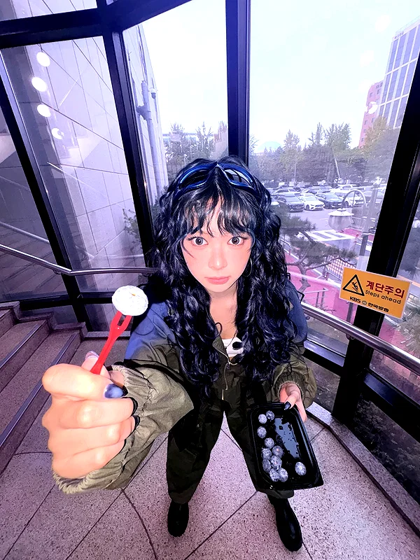 hhh.e_c.v instagram image archive image