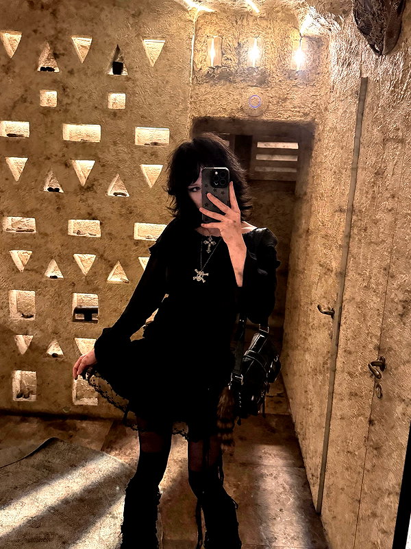 Archived image from @kk3tr1n4 on Instagram