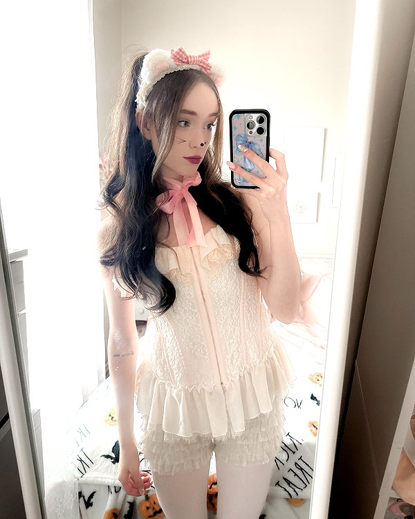 1uvgabi instagram image archive image