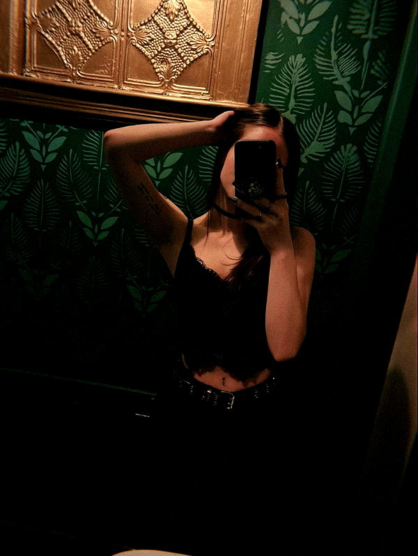 megann_eliizabeth instagram image archive image