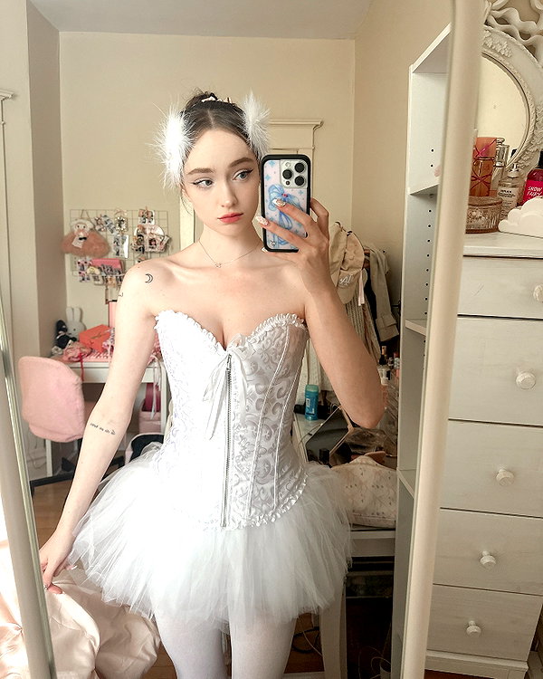 1uvgabi instagram image archive image