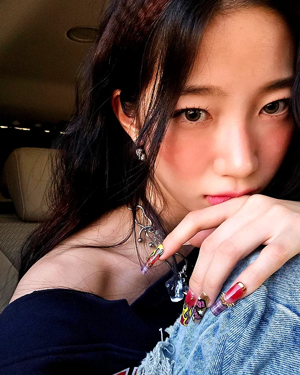 zuhazana instagram image archive image