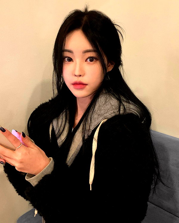 daxbin instagram image archive image