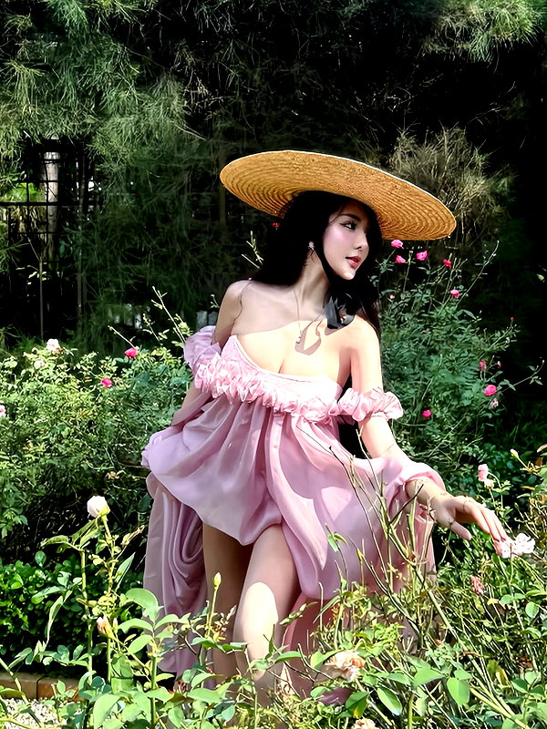 lyhythuedoxinh instagram image archive image