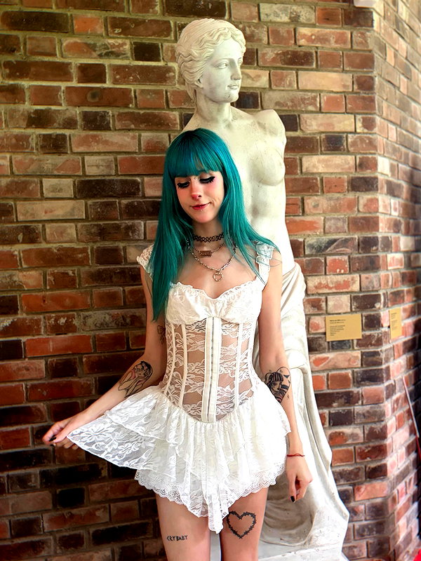 jadelaverne instagram image archive image