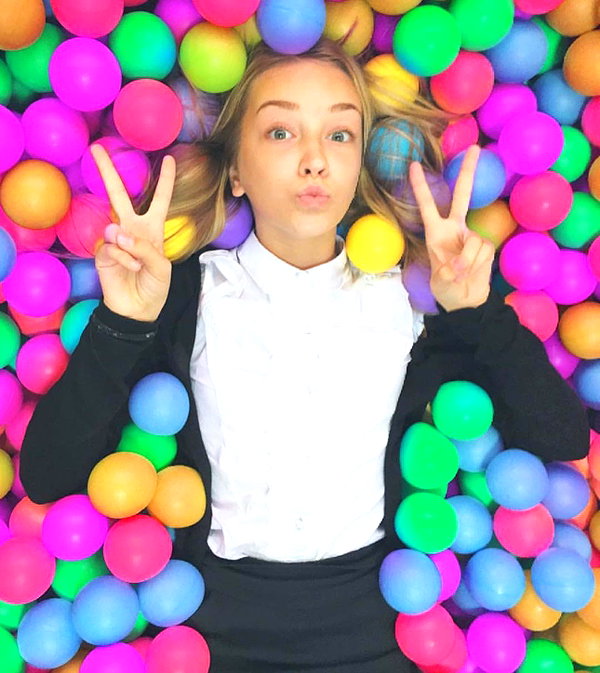 veroni22ka instagram image archive image