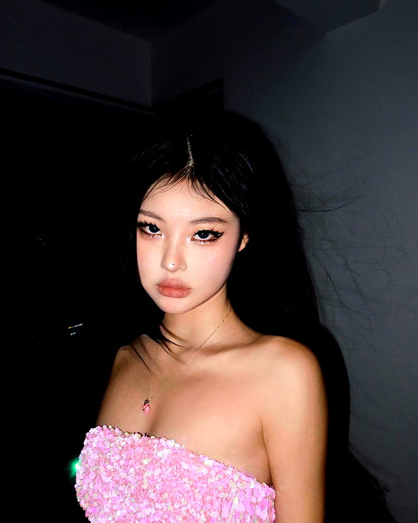 ll.lu1s instagram image archive image