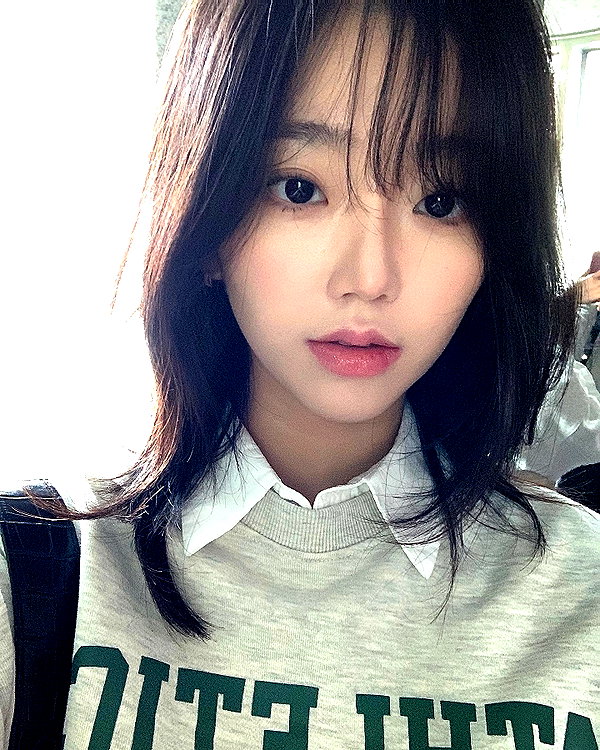 hyeweon__ instagram image archive image