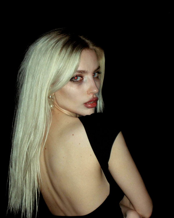 anya4everr instagram image archive image