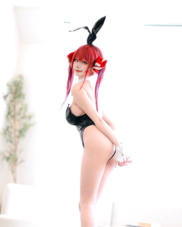 xier_cos instagram image archive image