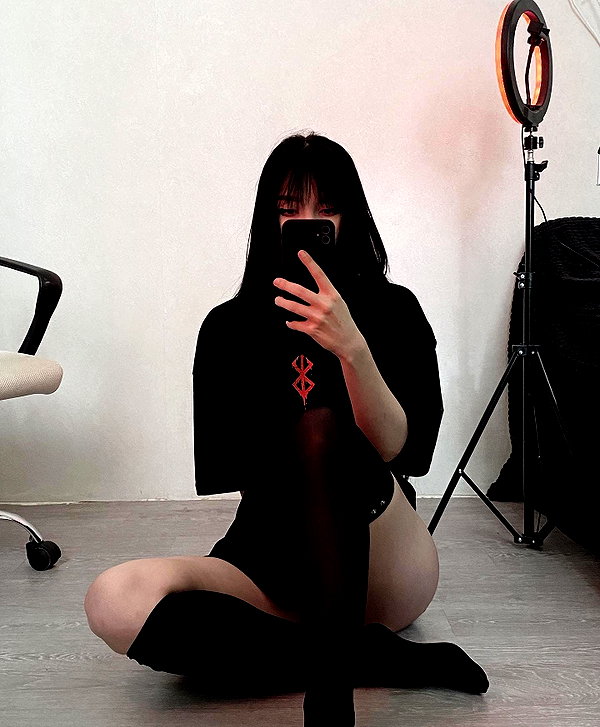 glowmoonshorty instagram image archive image