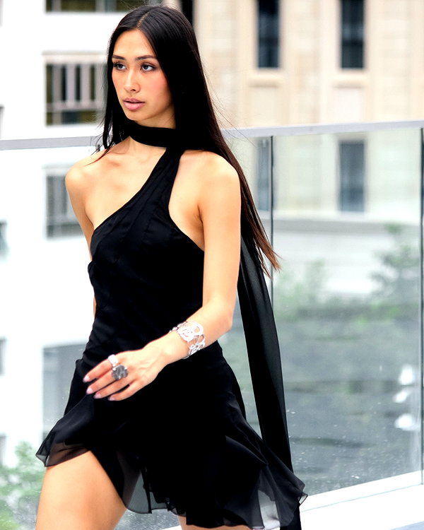 cait.knight instagram image archive image
