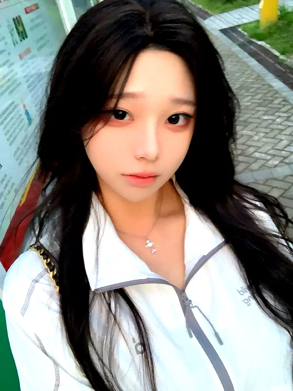 yingyinng_ instagram image archive image