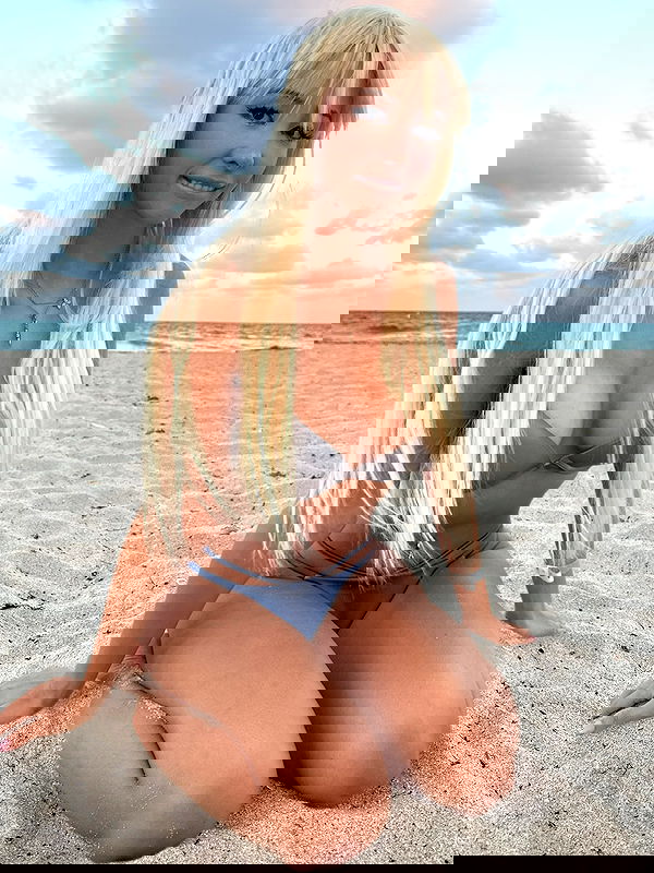 itsmiawaifuu itsmiawaifuu archive image