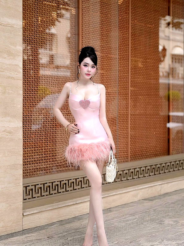 lyhythuedoxinh instagram image archive image