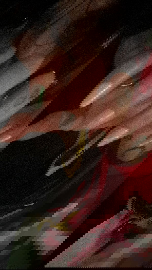 zommmbri image ~ Altpins