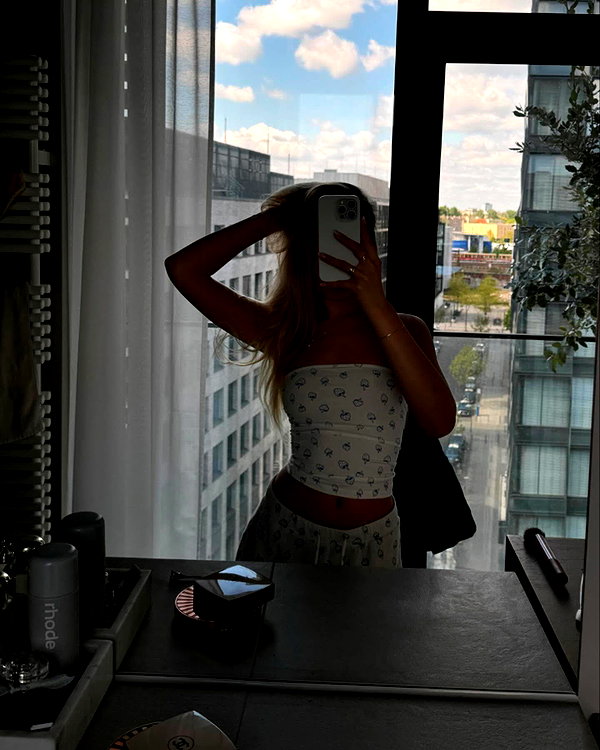 lilih instagram image archive image