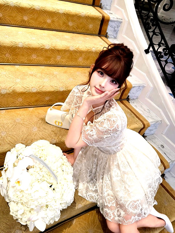 lyhythuedoxinh instagram image archive image