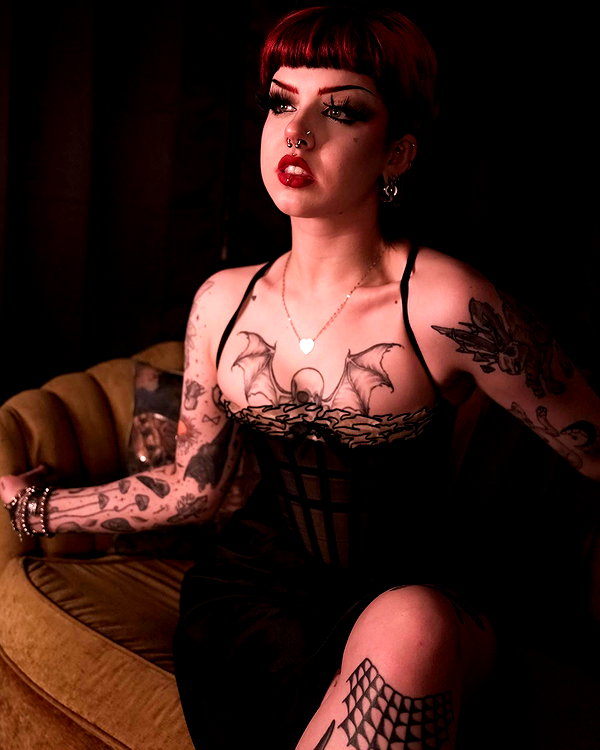 yeahimcaroline instagram image archive image
