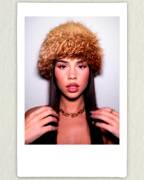 leahhalton instagram image archive image