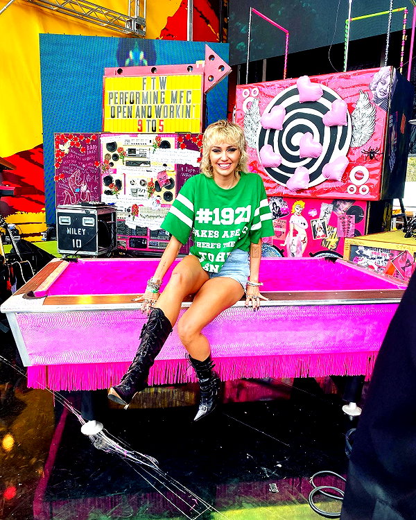 mileycyrus instagram image archive image