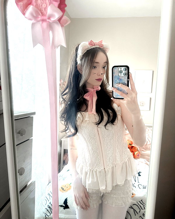 1uvgabi instagram image archive image