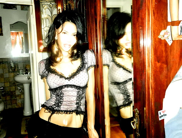 leonanaomii instagram image archive image