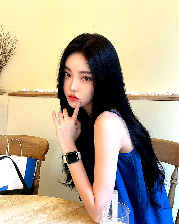 daxbin instagram image archive image
